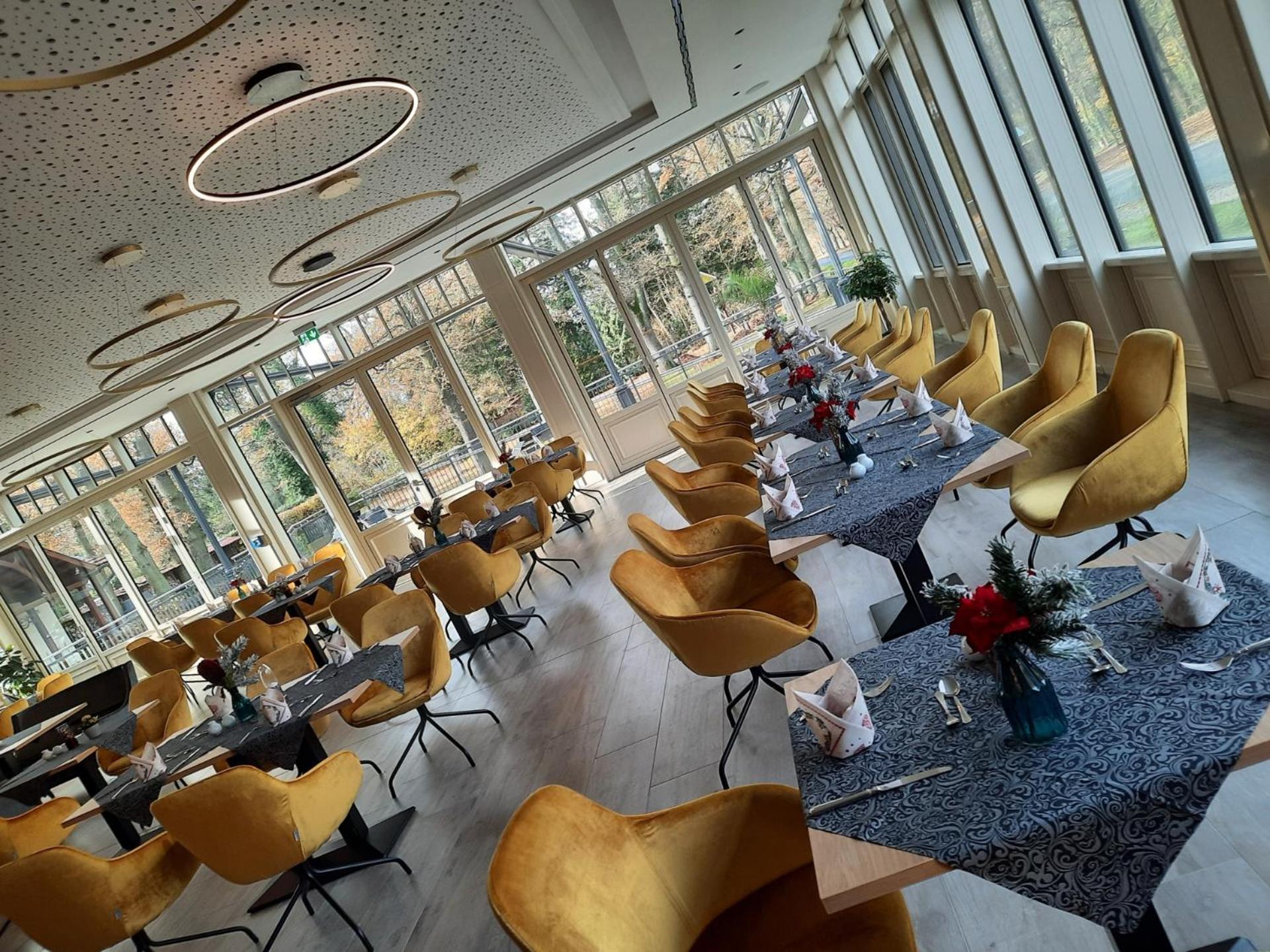 Hotel & Restaurant Waldschloesschen Kyritz Exteriör bild